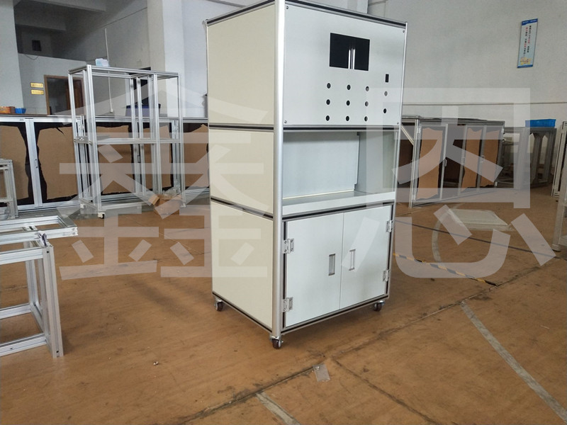 工业铝合金型材将推动智能化工机界面控制系统的发展方向